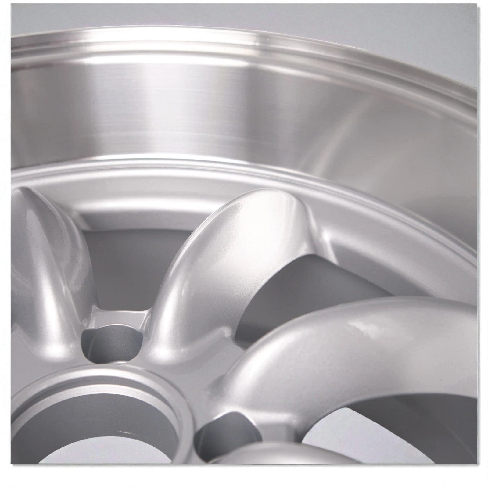 ROTA RB (17x7.5, 4x114.3, +4mm, 73mm Hub) - Jinnspeed